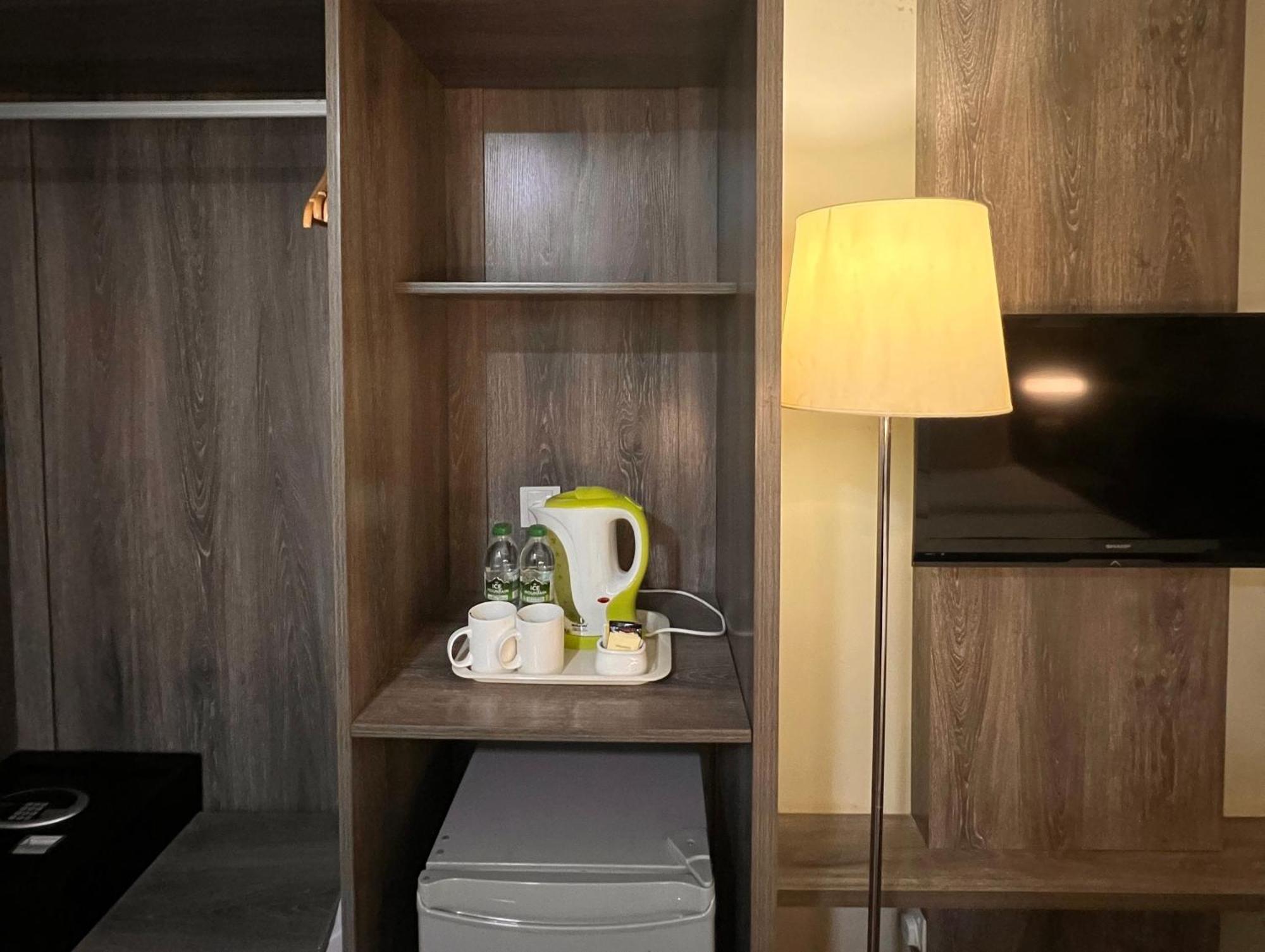 Ajang Hotel Miri Eksteriør bilde