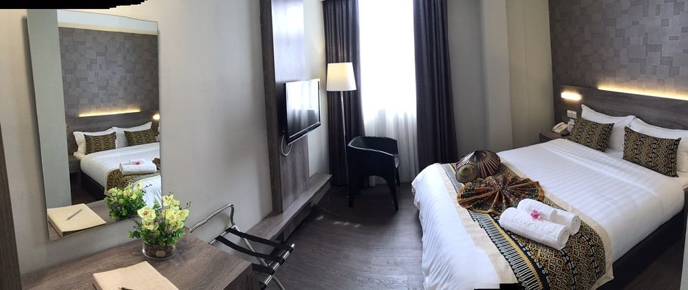 Ajang Hotel Miri Eksteriør bilde