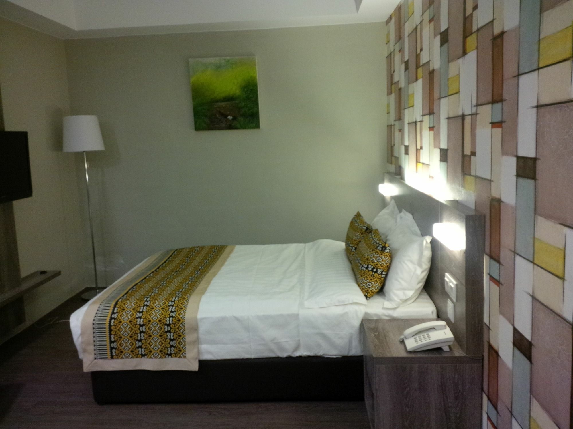 Ajang Hotel Miri Eksteriør bilde