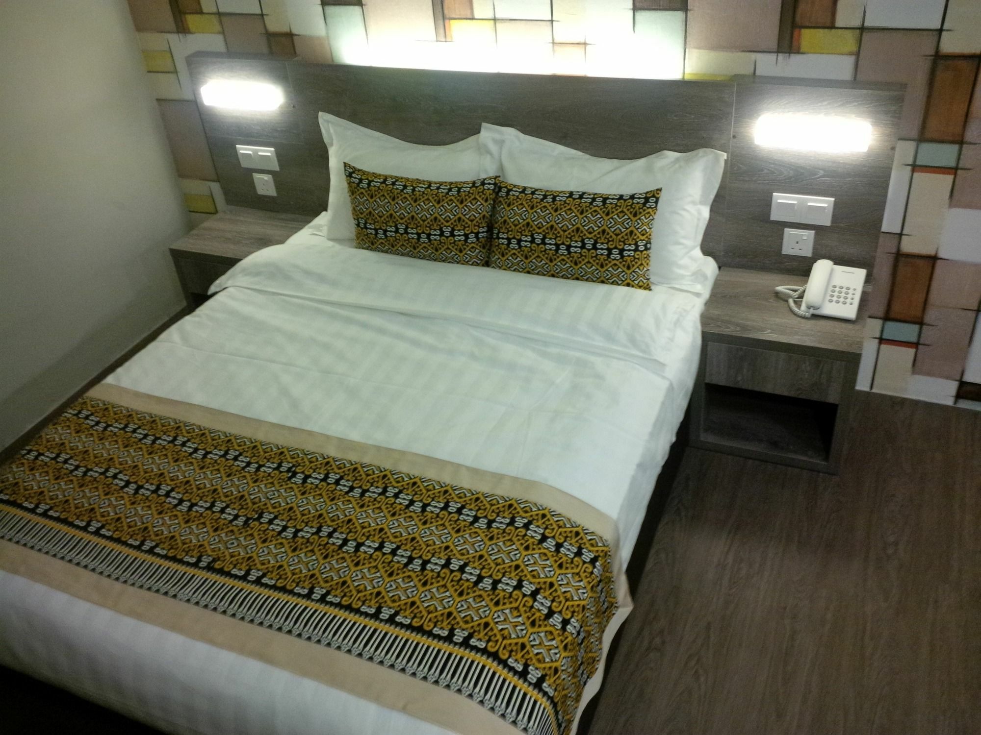 Ajang Hotel Miri Eksteriør bilde